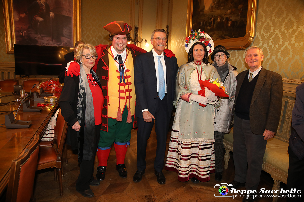 VBS_3703 - Investitura Ufficiale Gianduja e Giacometta Famija Turineisa - Carnevale di Torino 2024.jpg